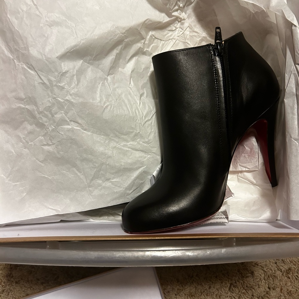 🔥NWT Christian Louboutin ankle boots🔥